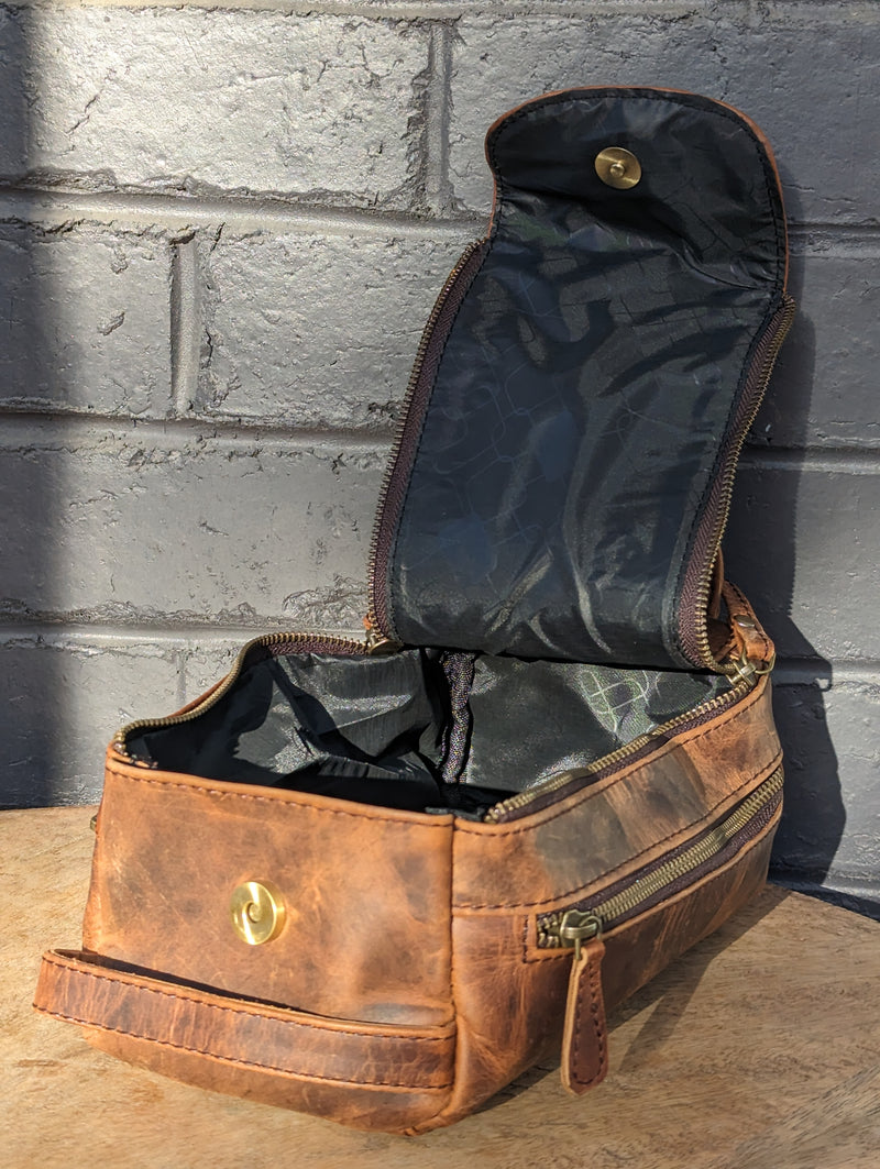 New Toiletery Bag | Full Grain Leather | Water Resistant Lining Inside